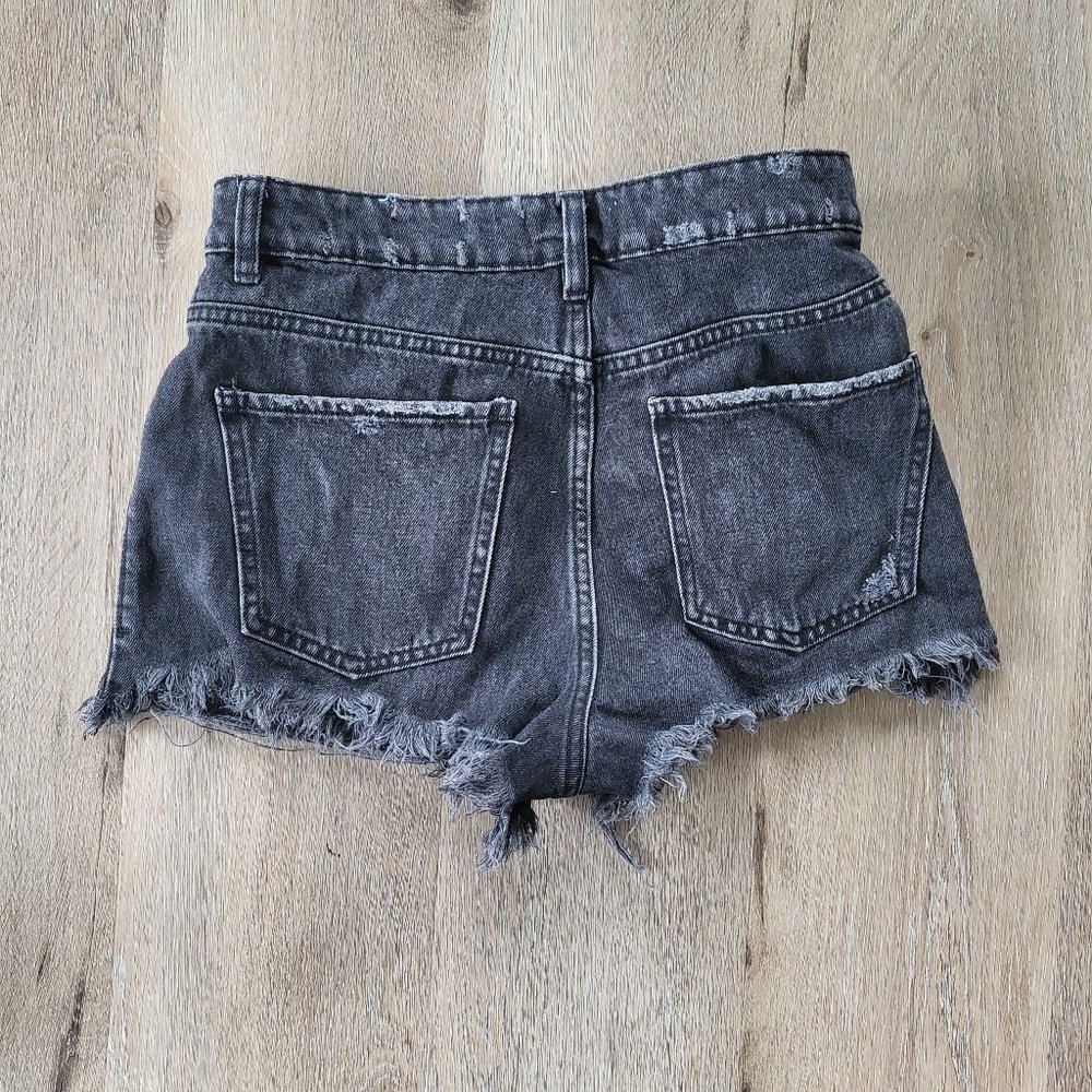 Zara Distressed Denim Shorts Dark Wash - Picture 3 of 11